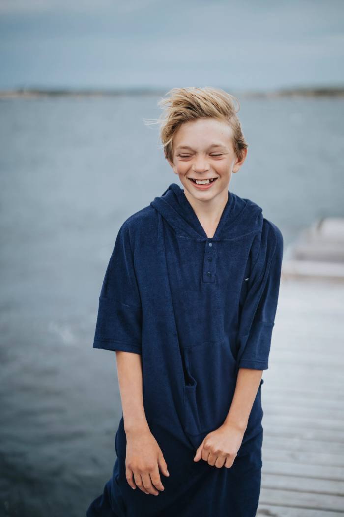 Secondary product image for "Frottéponcho Marinblå Barn LS"