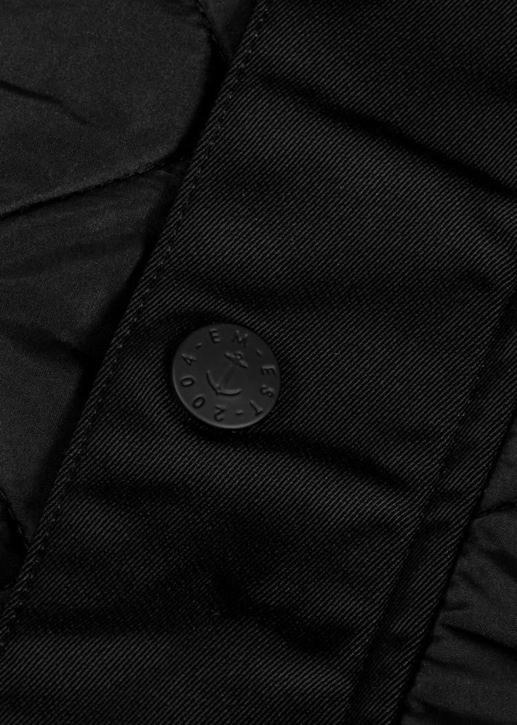 Secondary product image for "Ro Poncho Quilt"