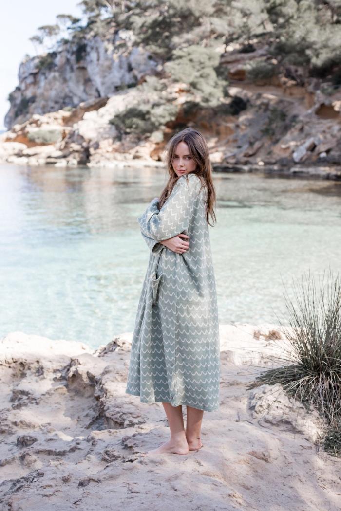 Secondary product image for "Bathrobe Archipelago Green Wave Long"