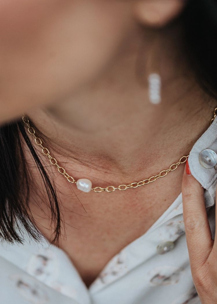 Secondary product image for "Earring Caviar Chain Gold"