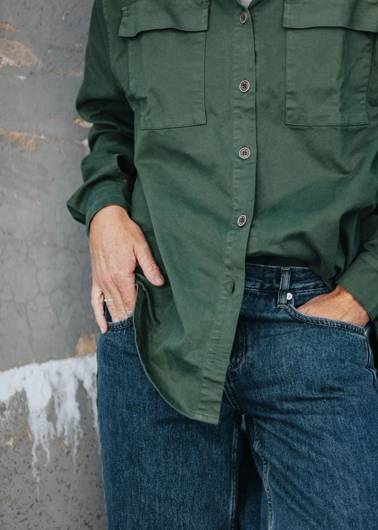 Secondary product image for "Overshirt Dam Grön"