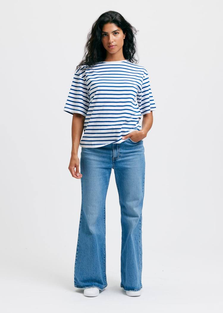 Secondary product image for "Tuva T-Shirt Rand Vit Blå"