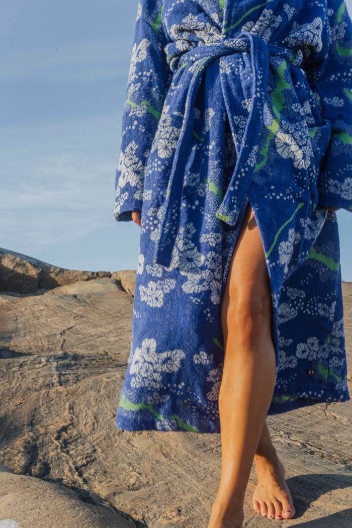 Secondary product image for "Bathrobe Sockertång Blue"