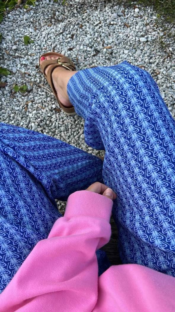Secondary product image for "Alex Trousers Musselheart"