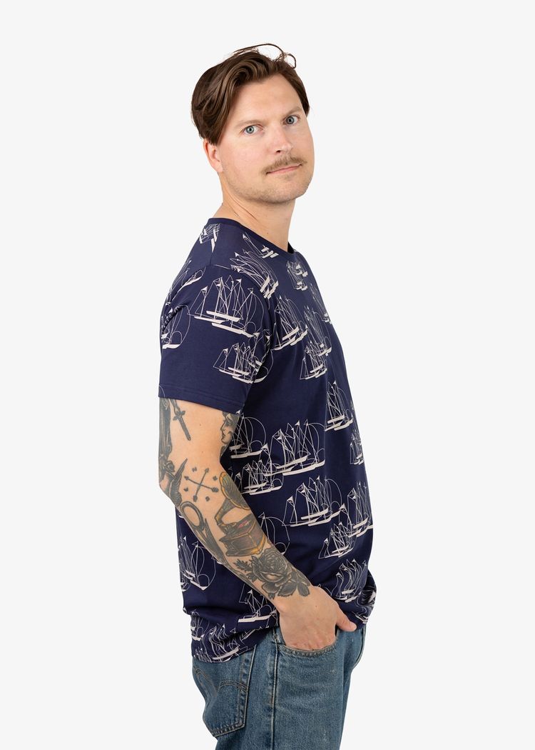 Secondary product image for "T-shirt Linjespel"