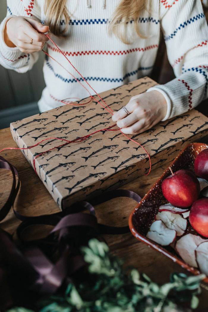 Secondary product image for "Presentkartong Makrill Stor"