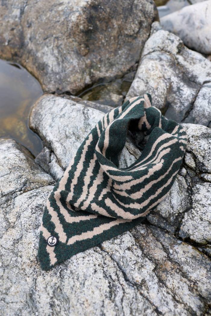 Secondary product image for "Scarf Sex Laxar Stickad Brun"