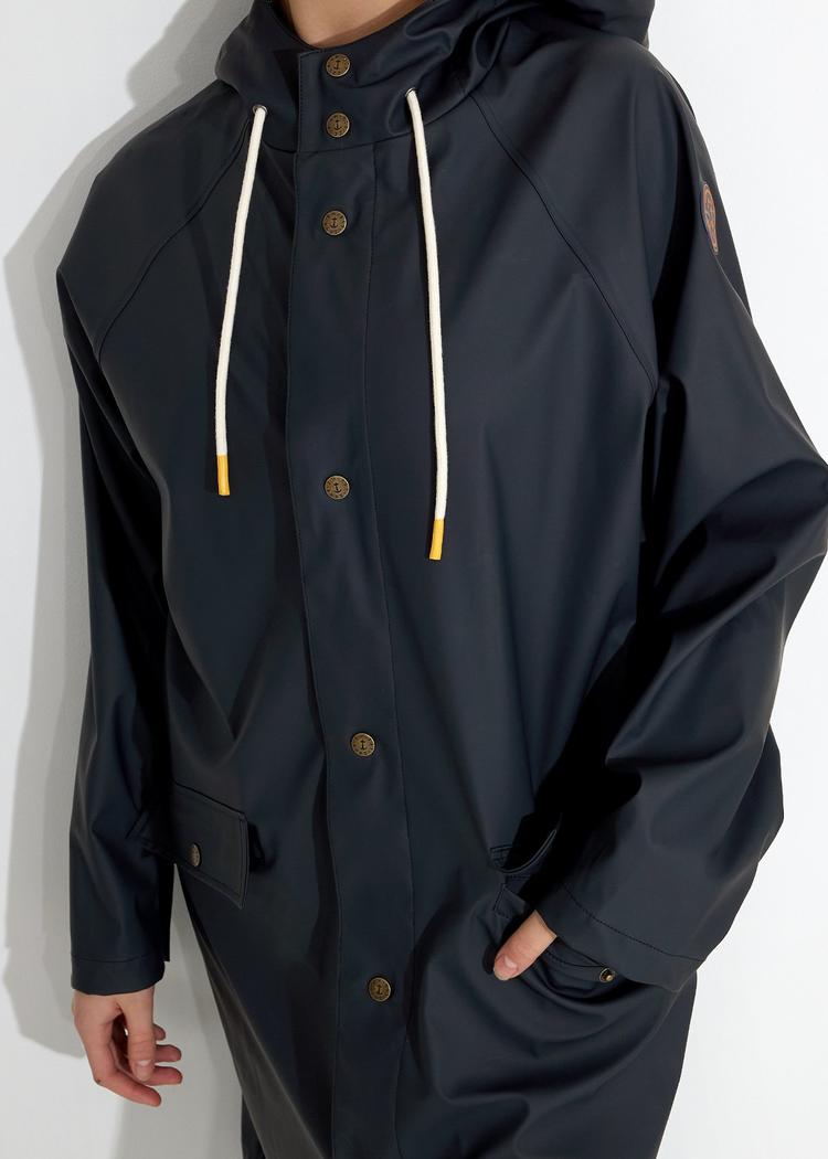 Secondary product image for "Storm Rain Jacket Navy"