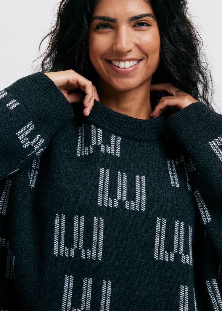 Secondary product image for "EM Stickad Tröja Svart"