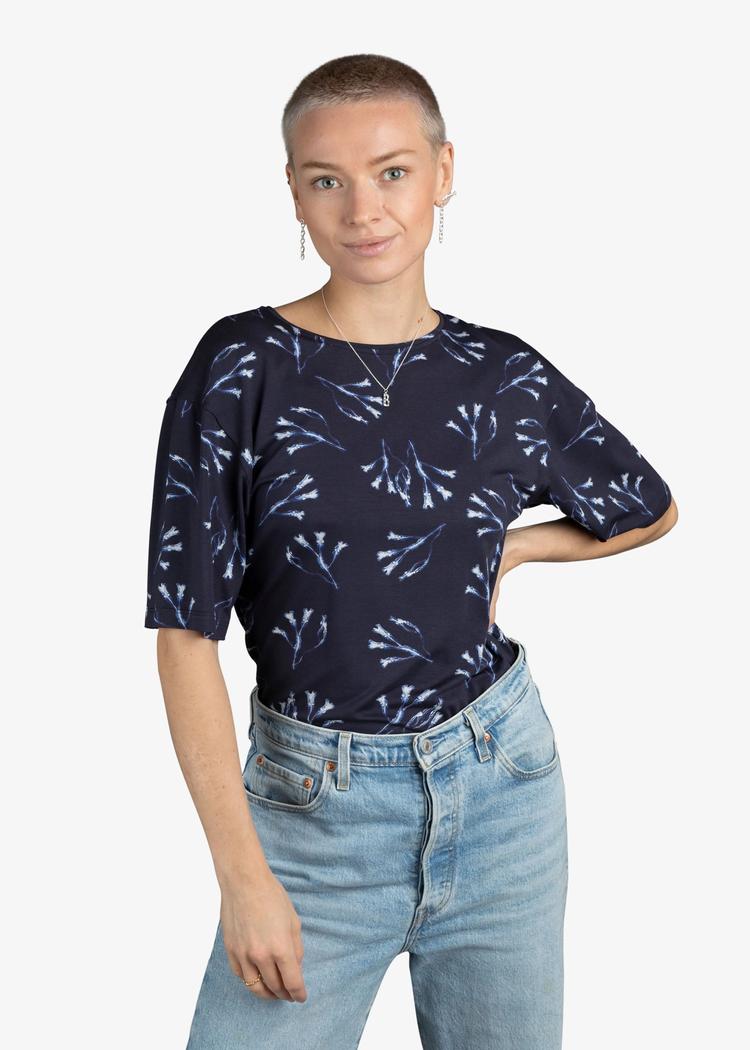 Secondary product image for "Tuva T-shirt Tång Marinblå"