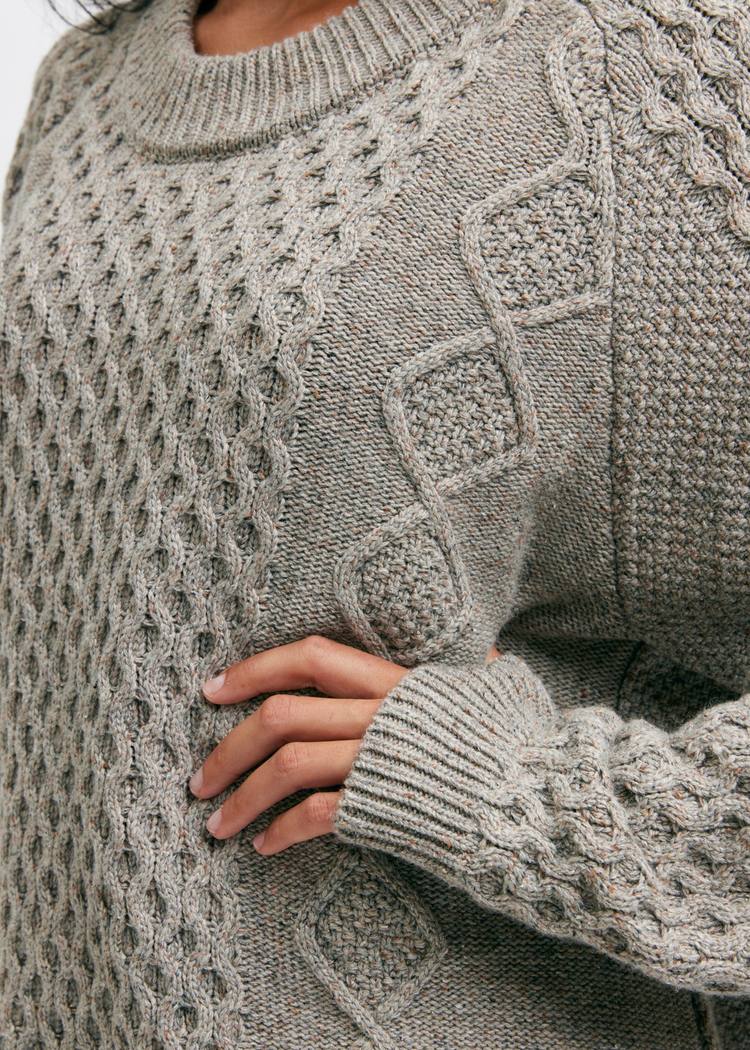 Secondary product image for "Fender Stickad Tröja Sand"