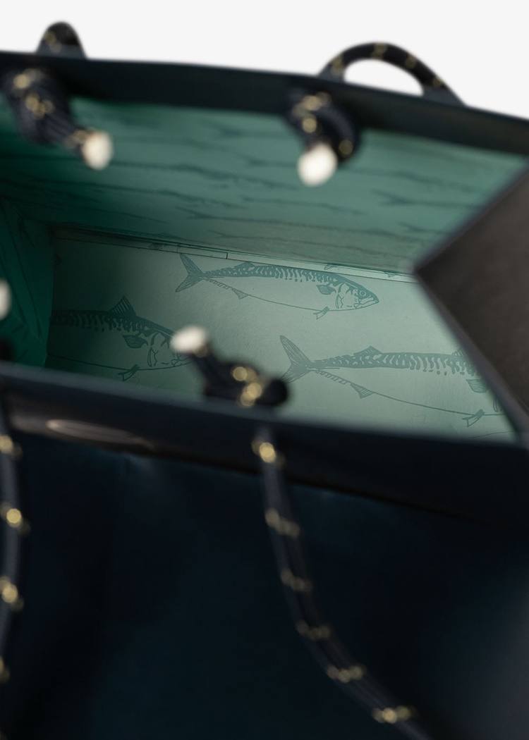 Secondary product image for "Presentpåse Stor"