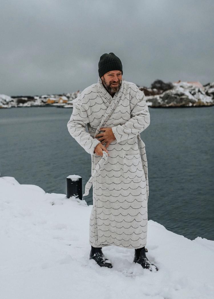 Secondary product image for "Bathrobe Wave"