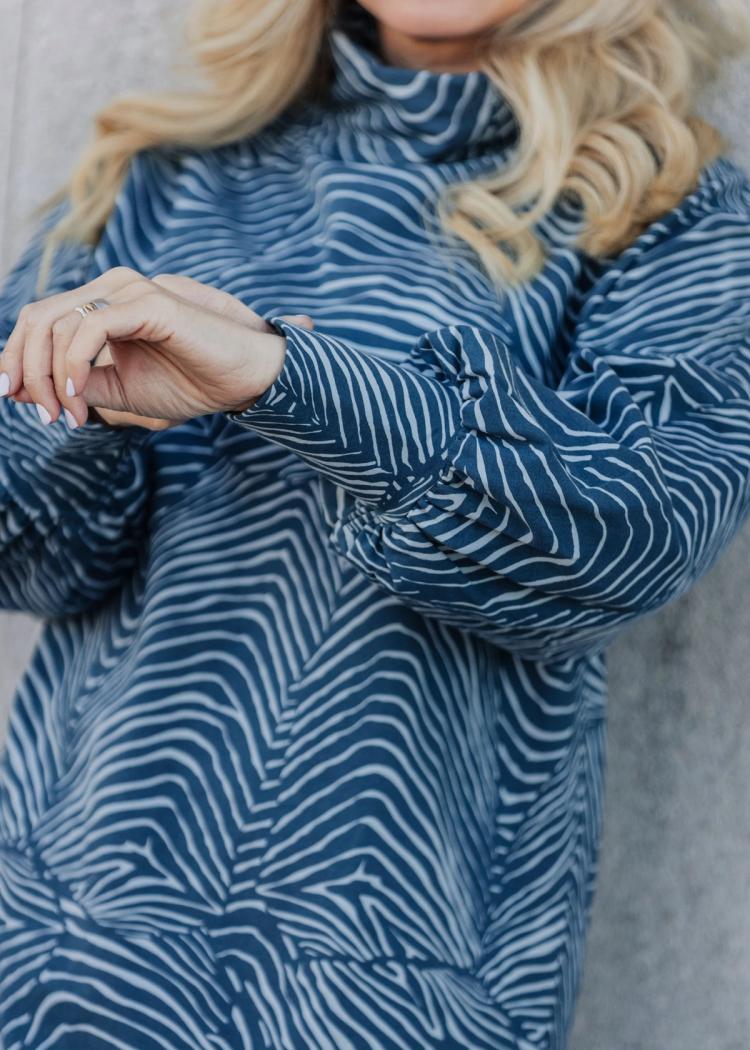 Secondary product image for "Monika Dress Salmon Blue"
