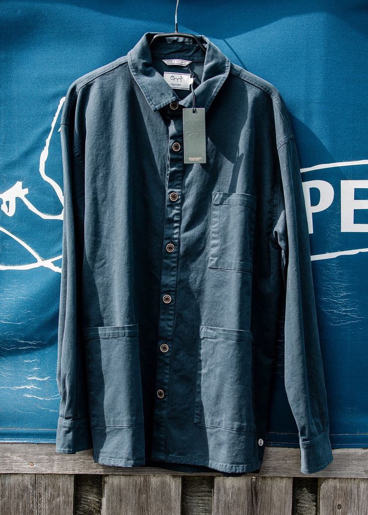 Secondary product image for "Three Pocket Skjorta Marinblå"