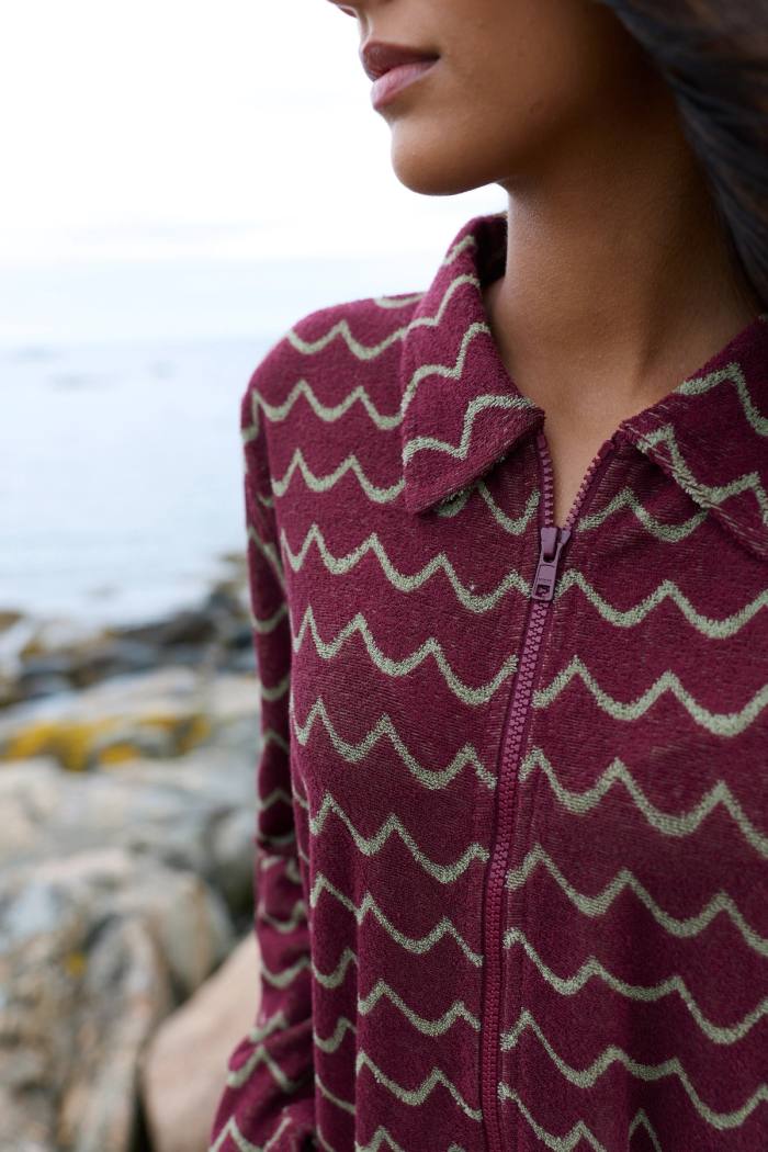 Secondary product image for "Archipelago Robe Burgundy Wave"