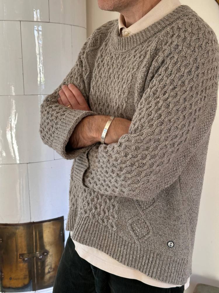 Secondary product image for "Fender Stickad Tröja Sand"