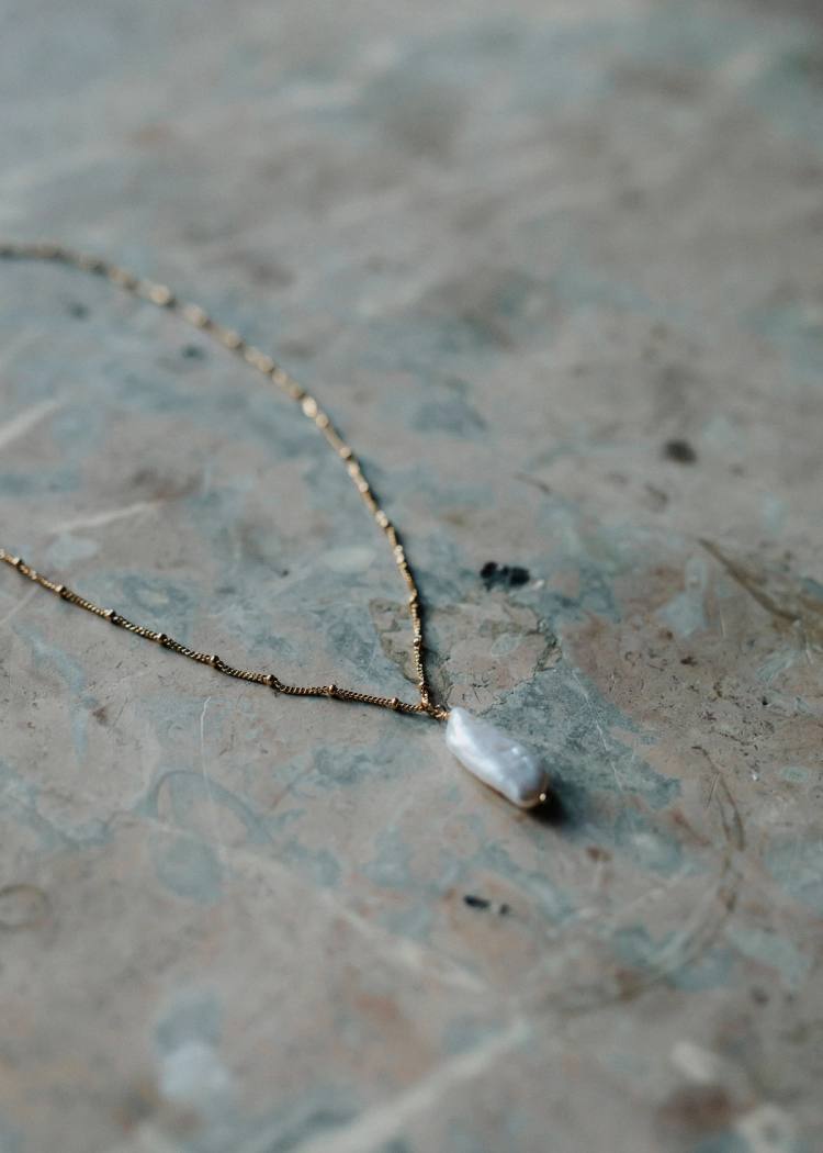 Secondary product image for "Halsband Pärla Guld"