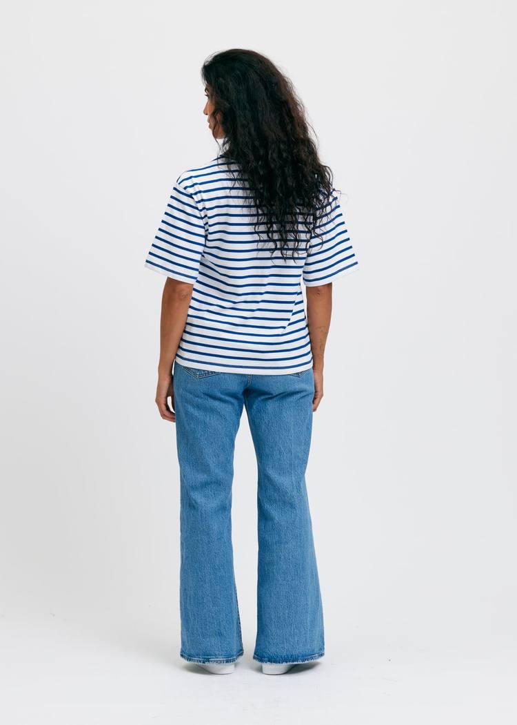 Secondary product image for "Tuva T-Shirt Rand Vit Blå"