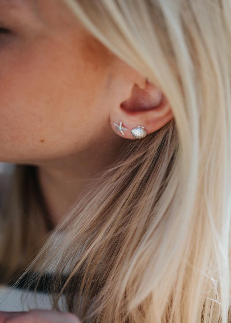 Secondary product image for "Earring Shell Silver"