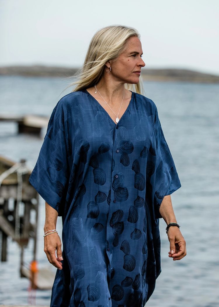 Secondary product image for "Leya Kaftan Snäcka Marinblå"