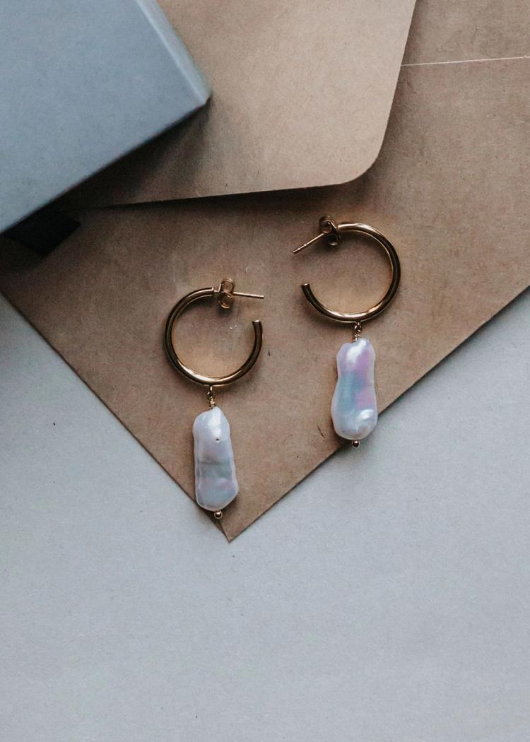 Secondary product image for "Örhänge Pärla Guld"