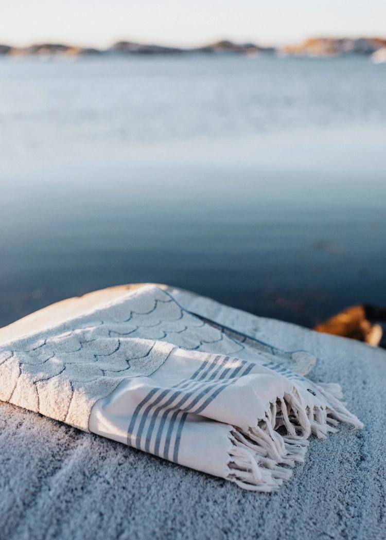 Secondary product image for "Beach Towel Wave Ecru"