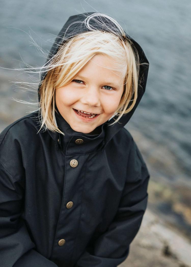 Secondary product image for "GBG Rain Poncho Black Kids"