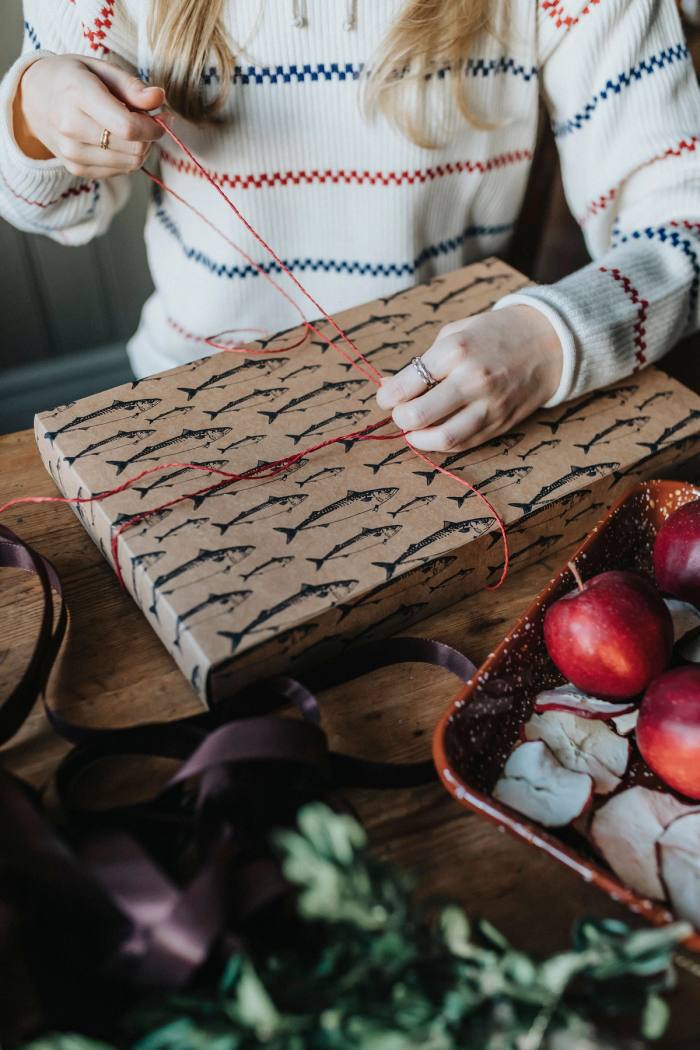 Secondary product image for "Presentkartong Makrill Stor"