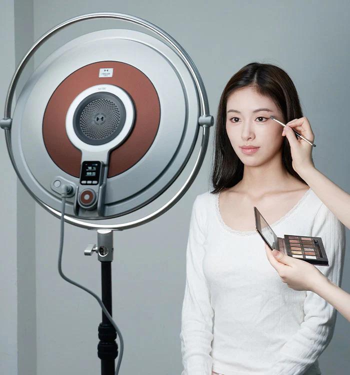 Éclairage de maquillage pour l'artiste