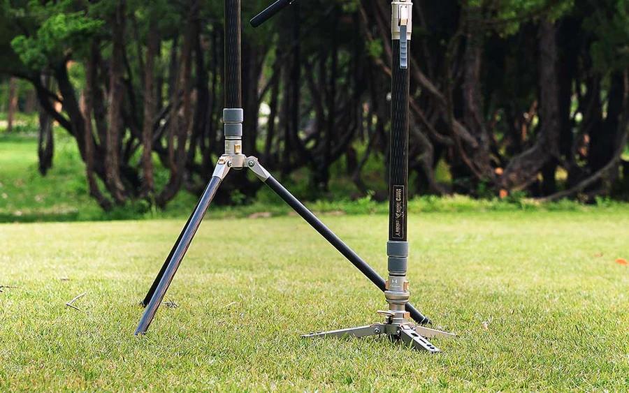 Pieds de support interchangeables pour des configurations flexibles