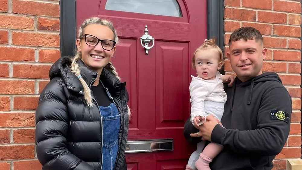 Tenants 'competing with 20 others' for property