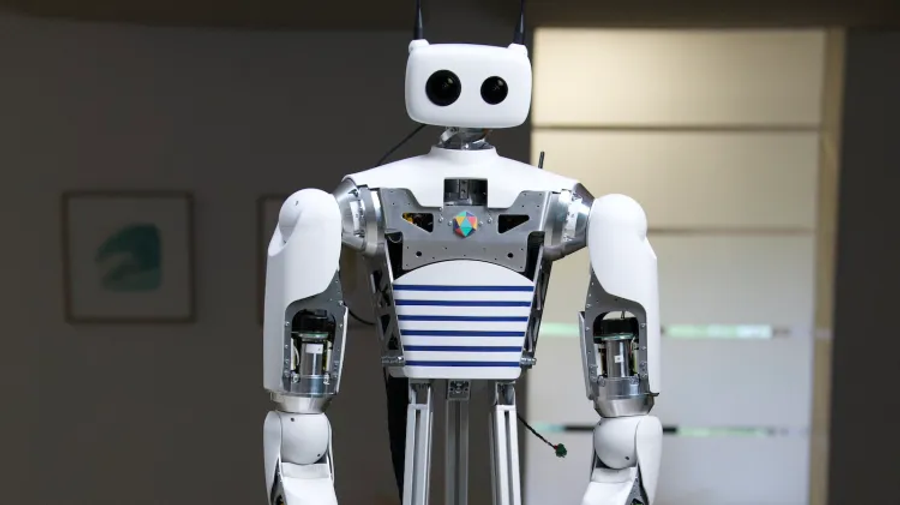 Robots That Do Chores? Yes, Please!