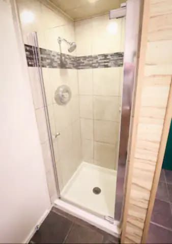 trois chambres simples à Banff