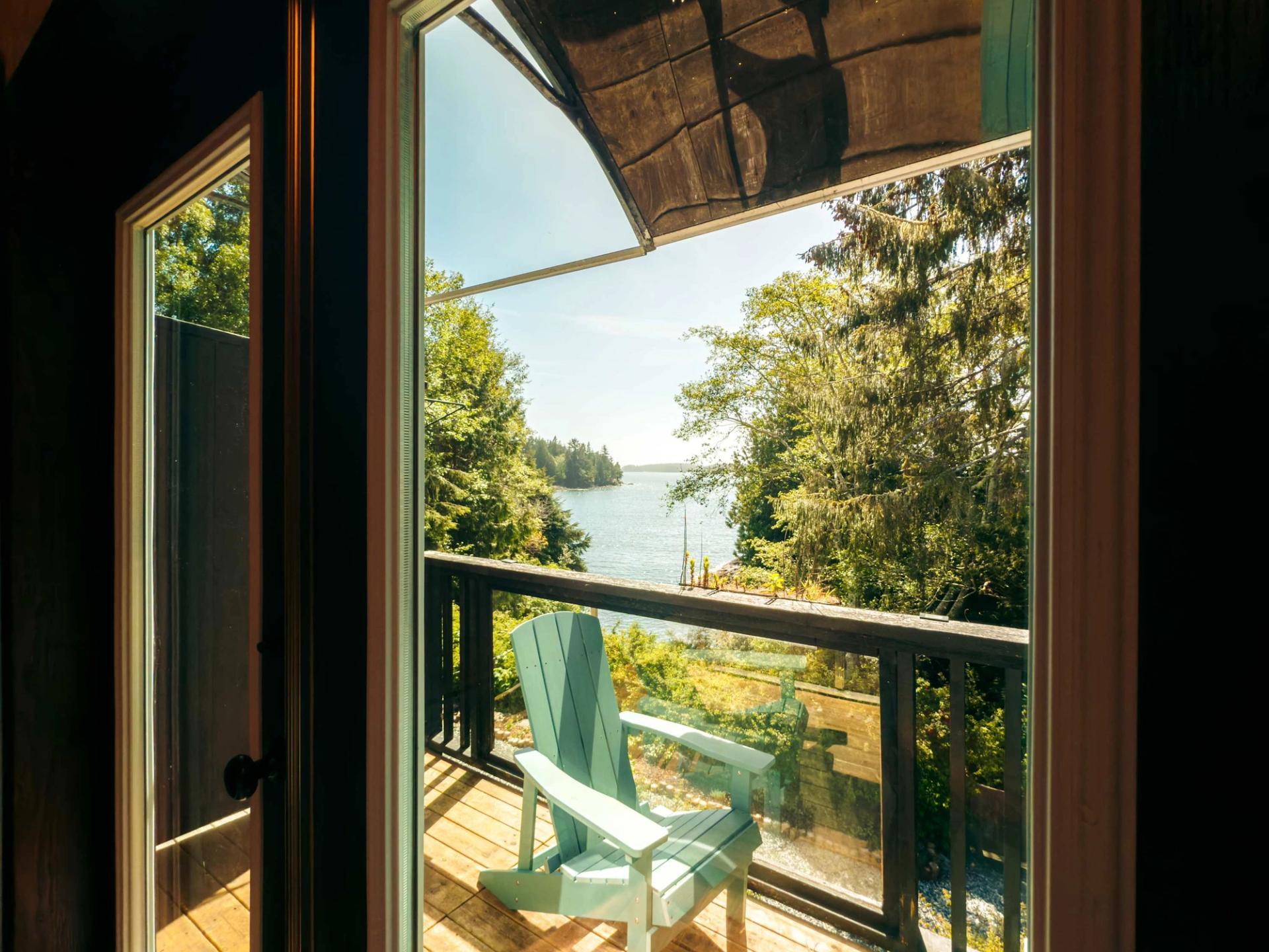 Maison spacieuse de 6 chambres avec vue sur l'océan à Tofino