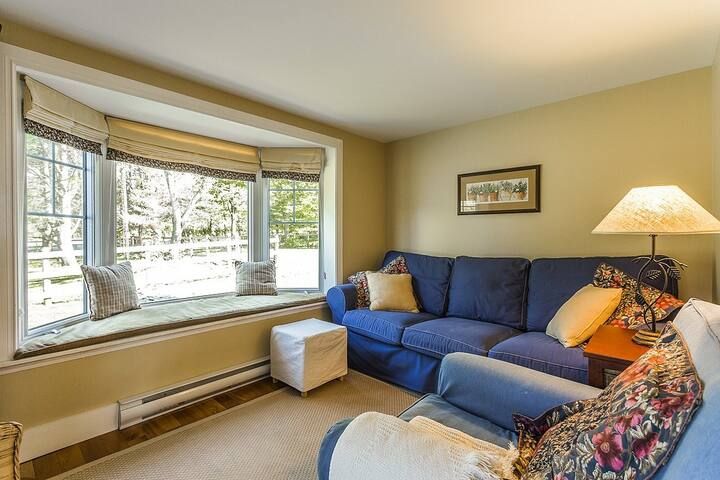 Chalet au bord du lac avec trois chambres