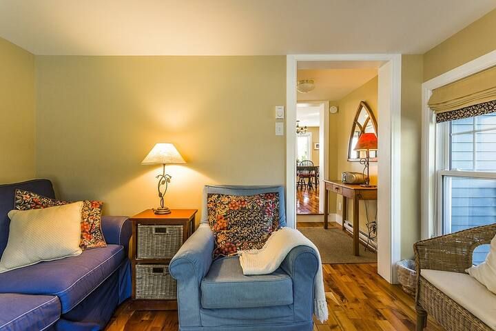 Chalet au bord du lac avec trois chambres