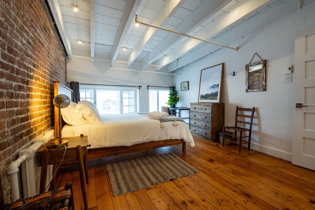 Superbe penthouse à deux étages dans le Vieux-Montréal