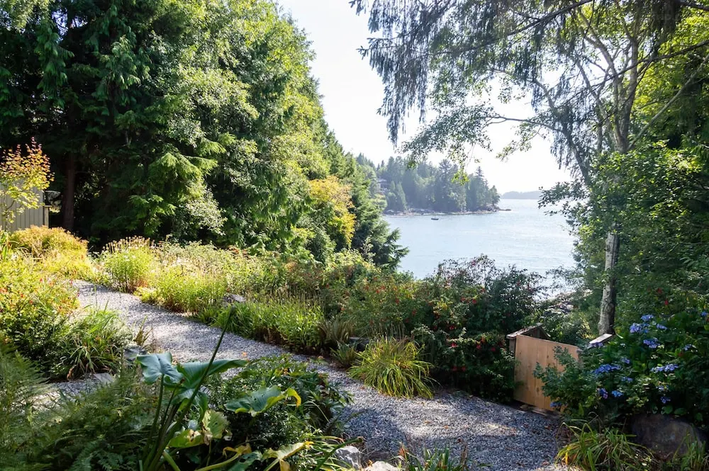 Tofino Oceanfront Hotel Suite 3