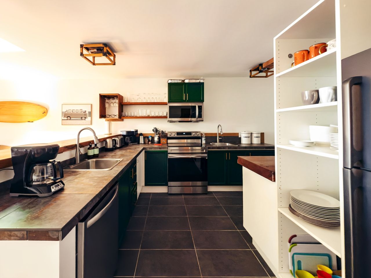 Maison spacieuse de 6 chambres avec vue sur l'océan à Tofino