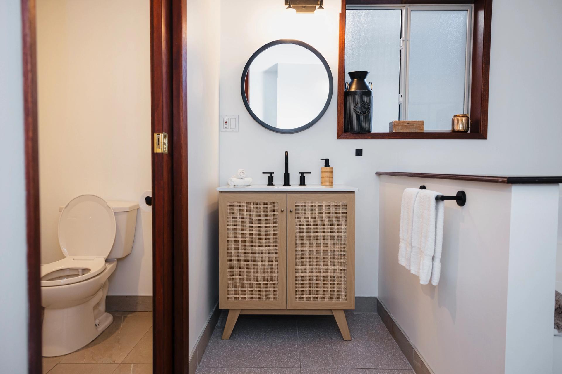 Tofino Oceanfront Hotel Suite 3