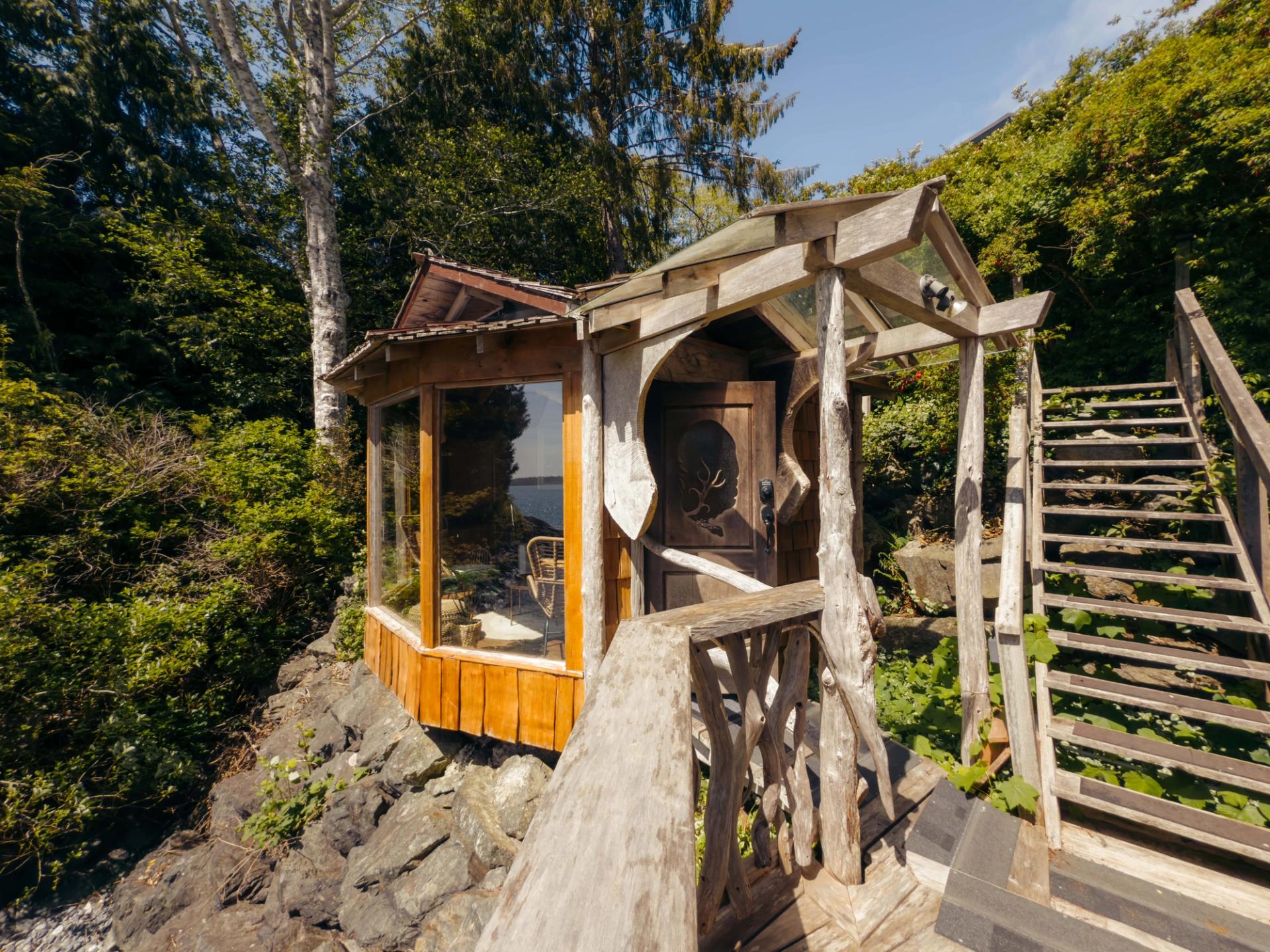 Maison spacieuse de 6 chambres avec vue sur l'océan à Tofino