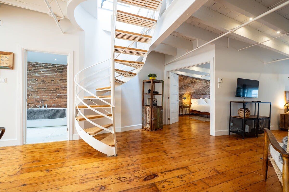 Superbe penthouse à deux étages dans le Vieux-Montréal