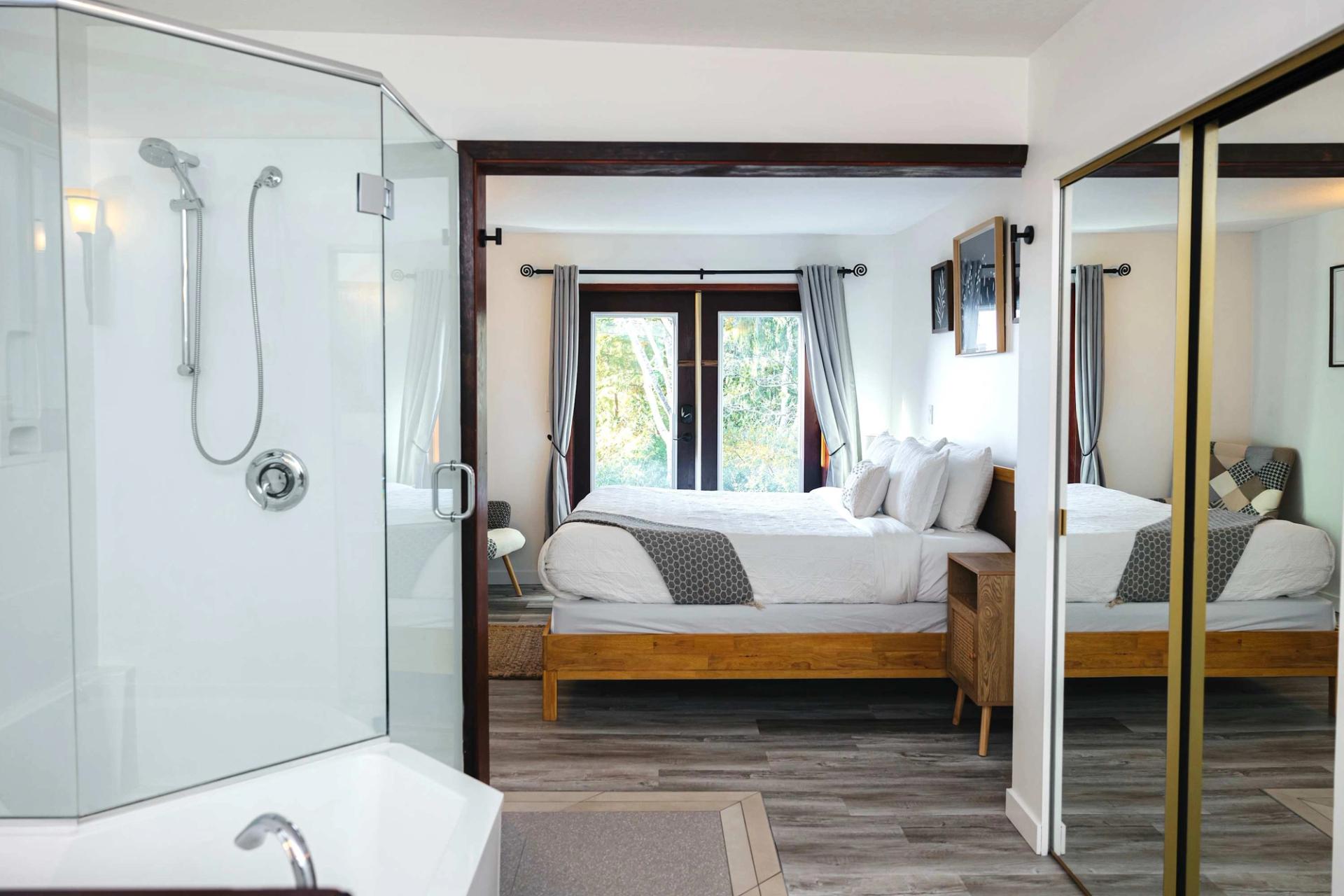 Maison spacieuse de 6 chambres avec vue sur l'océan à Tofino