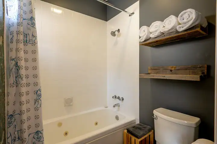 Cozy Creekside Condo