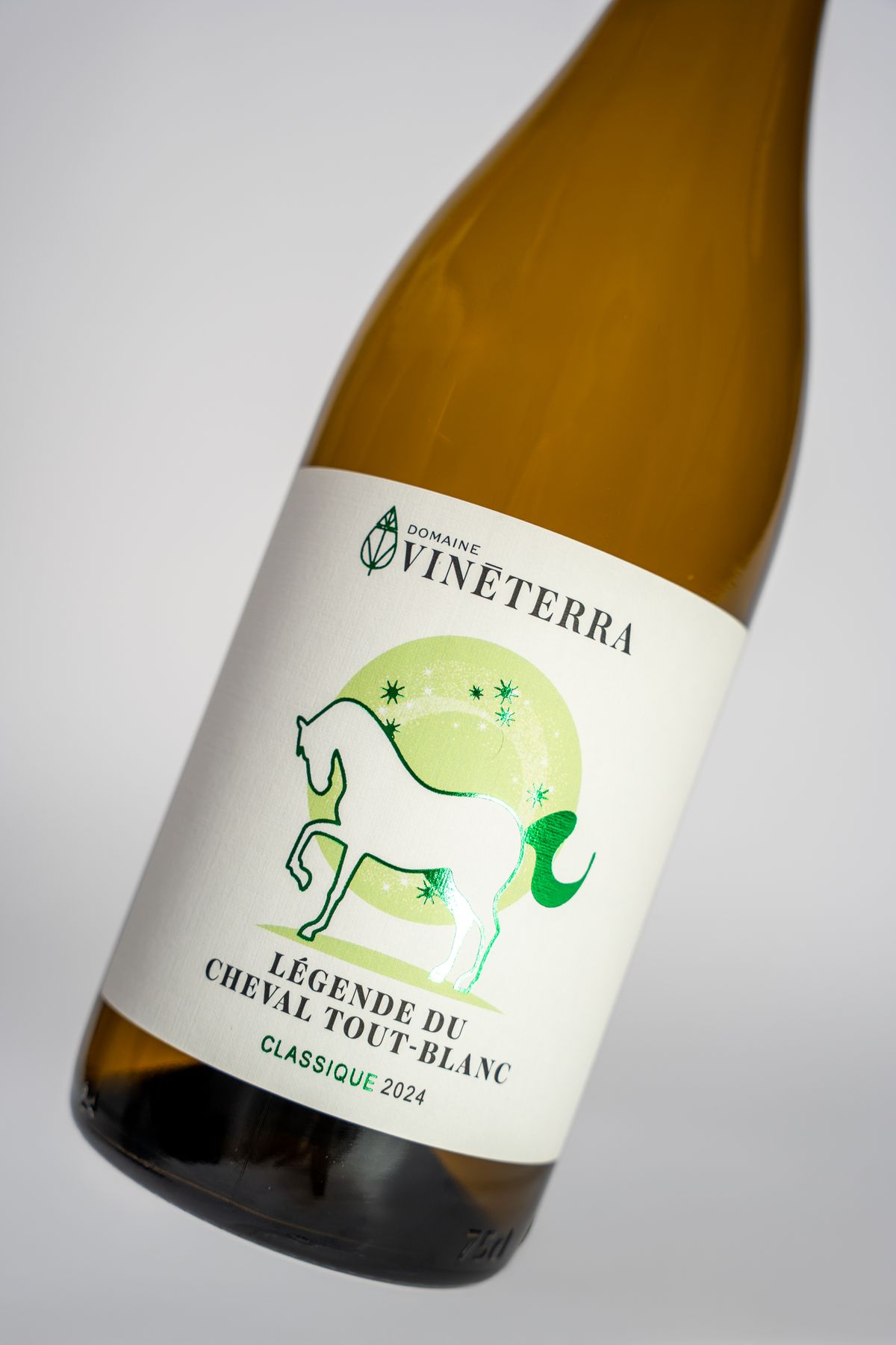Cheval tout-blanc classique