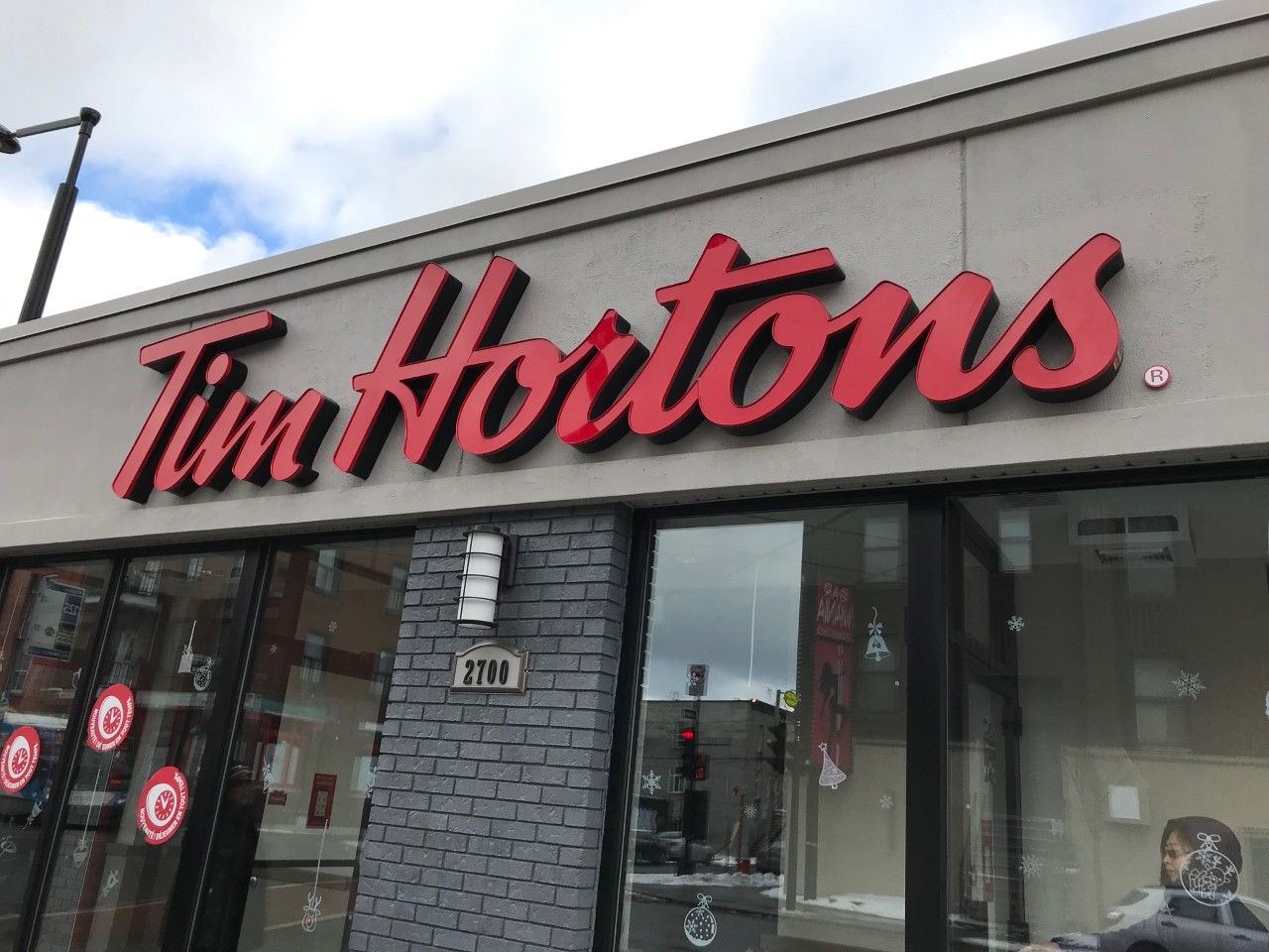 TIM HORTONS - 2700, Rue Ontario Est, Montreal, Quebec - Coffee & Tea -  Restaurant Reviews - Phone Number - Yelp