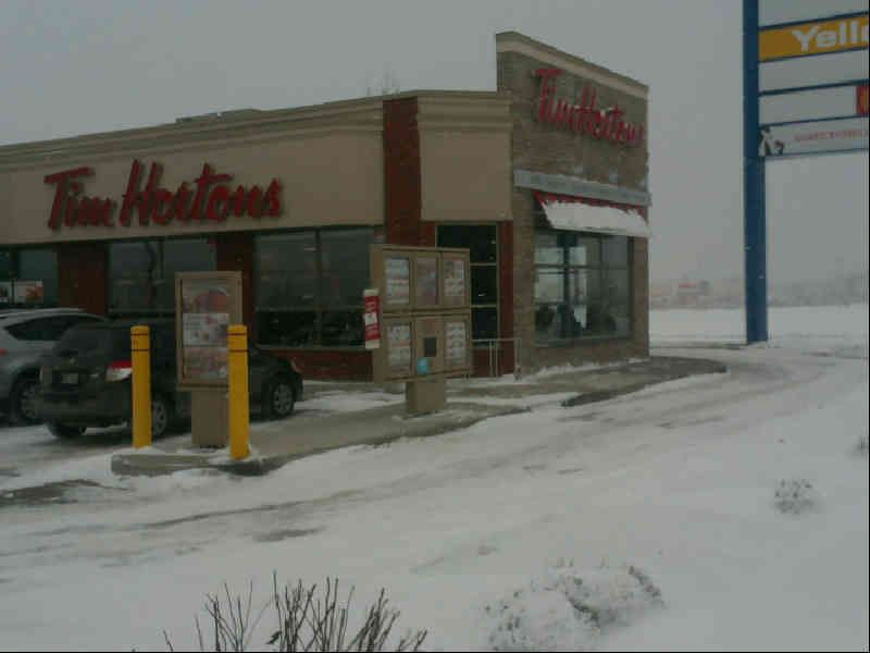 TIM HORTONS - 19 Photos - 605 Boul Rene Levesque, Montreal, Quebec - Coffee  & Tea - Restaurant Reviews - Phone Number - Yelp