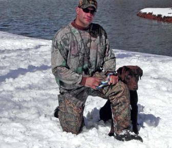 Propriétaire de Real Deal Retrievers, un chenil qui propose des formations de base et avancées pour chiens, Ed forme depuis plus de 10 ans et est un dresseur professionnel depuis les 5 dernières années. Ed aime entraîner des chiens de chasse ainsi que participer à des tests de chasse UKC. C'est un passionné de plein air depuis...