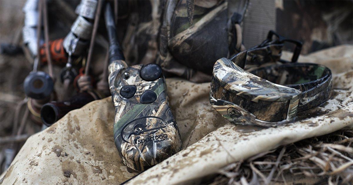 Waterfowl gear with focus on camouflage e-collar
